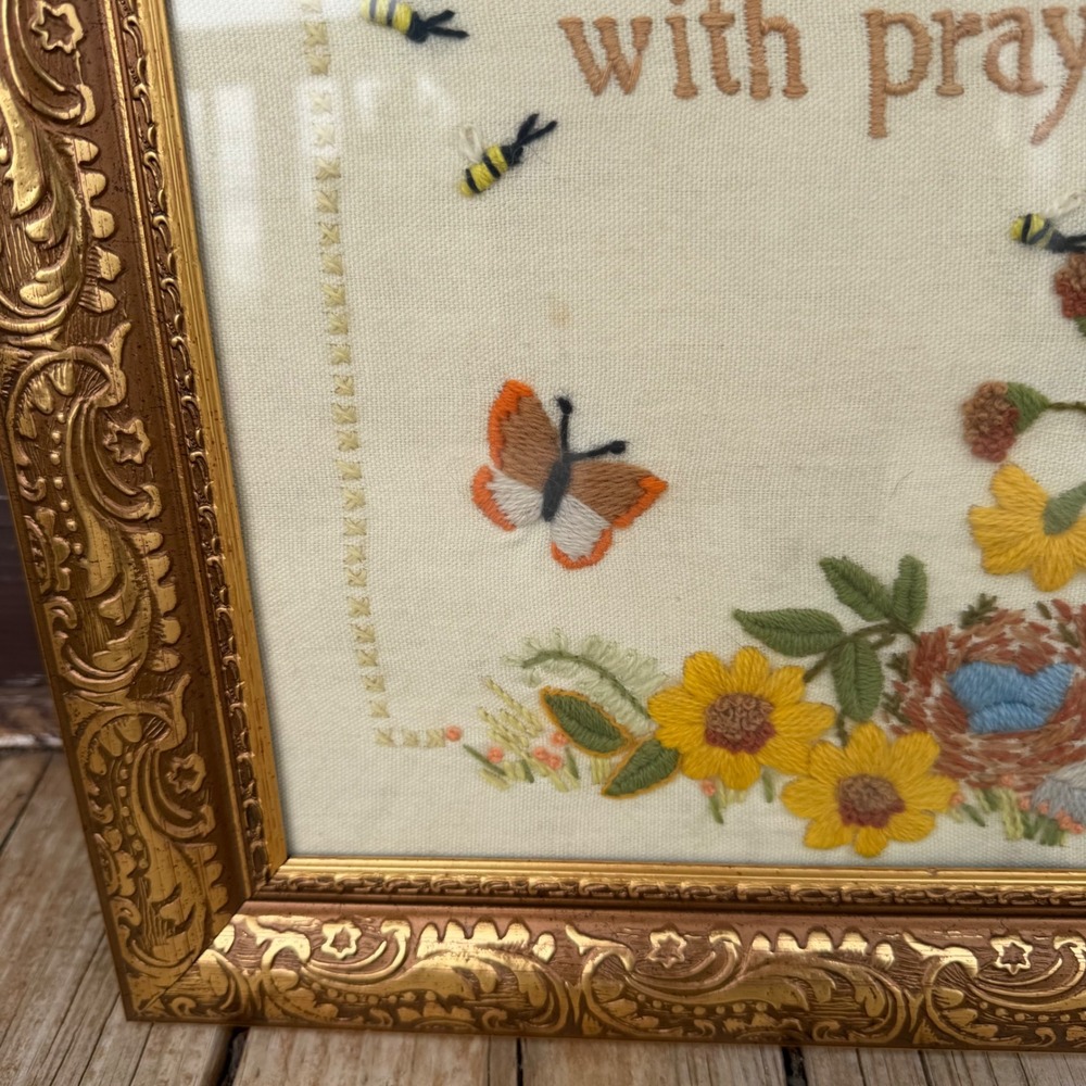 VTG Crewel Finished Embroidery Creative Circle 1004 Life Is Fragile Framed 12x15 - Picture 5 of 8
